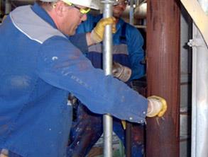 炼油厂管道受腐蚀 炼油厂管道受腐蚀